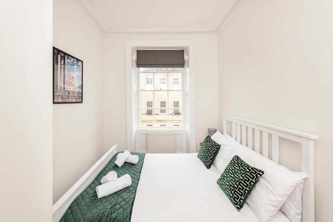 Stunning Georgian Apartment In Central 巴斯 外观 照片